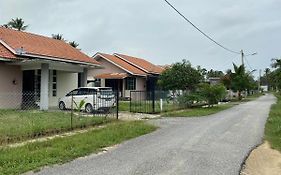 Jarum Peniti Homestay Pcb Kota Bharu